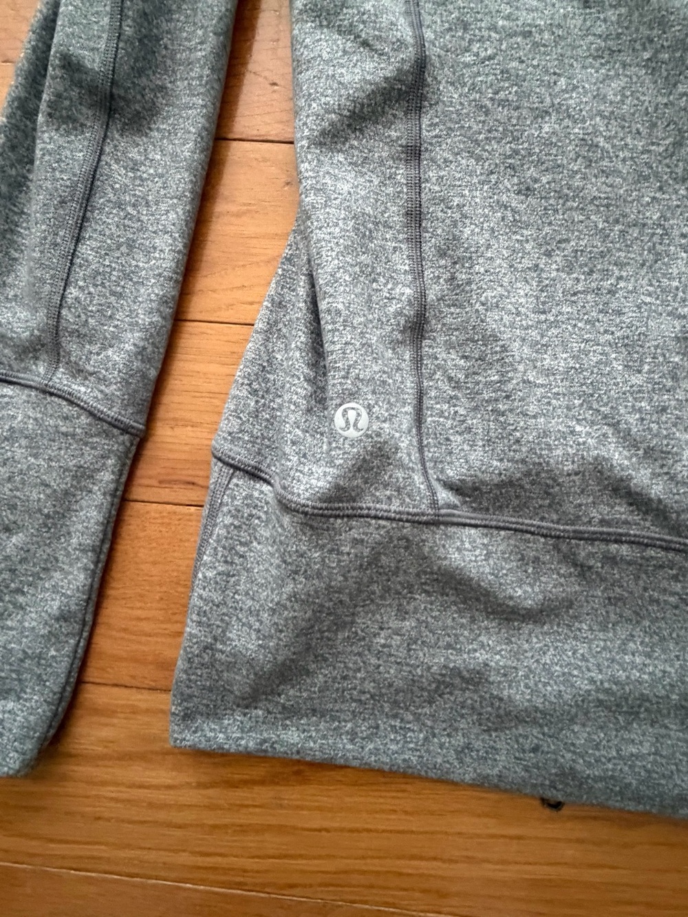 Lululemon Stride Jacket Size 4 - Picture 10 of 10